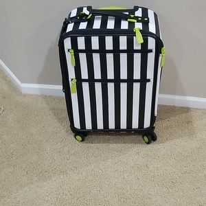 Alice and Olivia target exclusive luggage